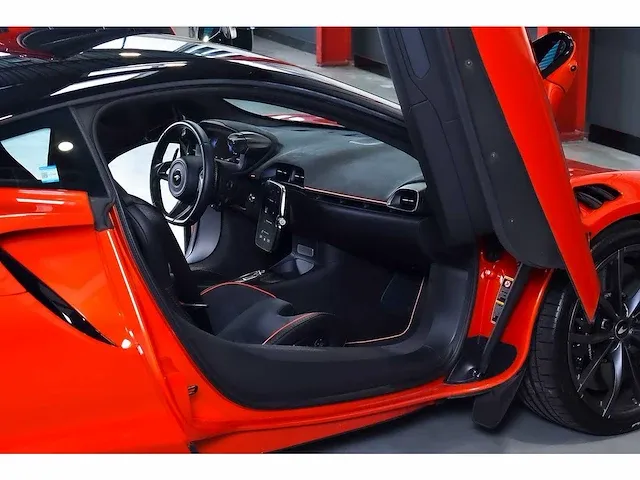 Mclaren artura coupe 3,0l twin turbocharged v6 - 2023 - afbeelding 91 van  100