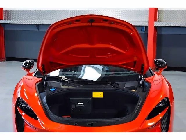 Mclaren artura coupe 3,0l twin turbocharged v6 - 2023 - afbeelding 94 van  100