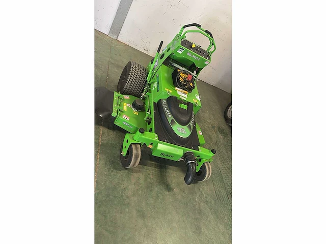 Mean green - stalker - 2019 - afbeelding 6 van  6