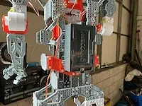 Meccano gemotoriseerde robot figuur - afbeelding 6 van  7