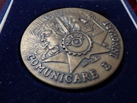 Médaille in brons met certificaat, beeld cordendorf, schakenset in steen - afbeelding 3 van  5