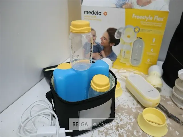 Medela freestyle flex dubbelzijdige elektrische borstkolf met touchscreen - afbeelding 5 van  7