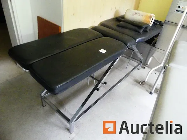 Medische tafels + fysiotherapie en weegschaal - afbeelding 1 van  15