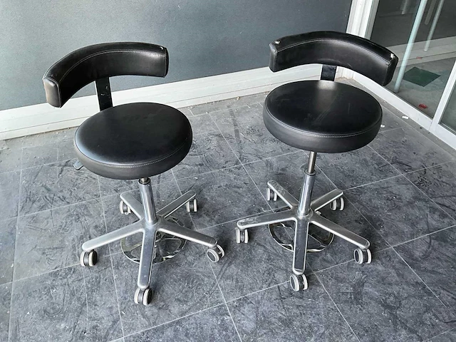 Medisit hoax stoelen (2x) - afbeelding 1 van  10