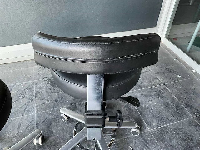 Medisit hoax stoelen (2x) - afbeelding 9 van  10