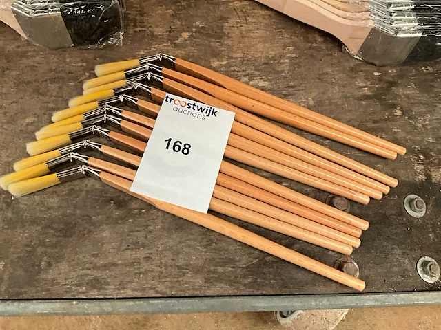 Meesterhand. gebogen verfkwast. (11x) - afbeelding 1 van  2