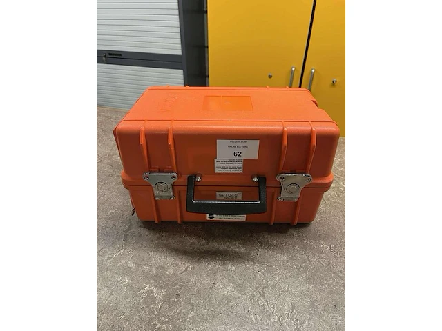 Meetstation sokkia set5f met statief en toebehoren in koffer - afbeelding 1 van  6