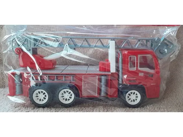 Mega creative brandweerwagen 36 x 24 x 10 cm - afbeelding 3 van  7