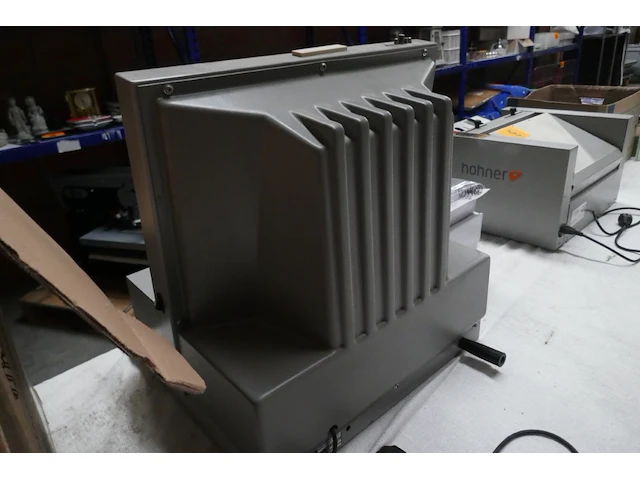 Megastar perforator fellowes - afbeelding 3 van  7