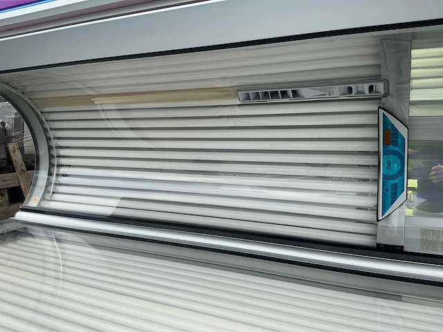 Megasun hybridsun alpha 6800 zonnebank - afbeelding 3 van  9