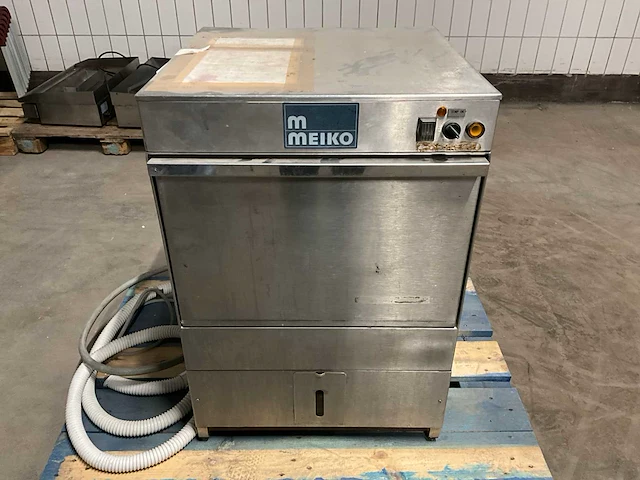 Meiko - nn - door type washer - afbeelding 1 van  5