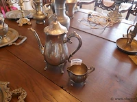 Melk en koffiekan - afbeelding 1 van  1