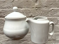 Melk en suikerpot -wit porselein -6 setjes - afbeelding 1 van  1