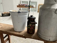 Melk/decoratievaten - afbeelding 2 van  4