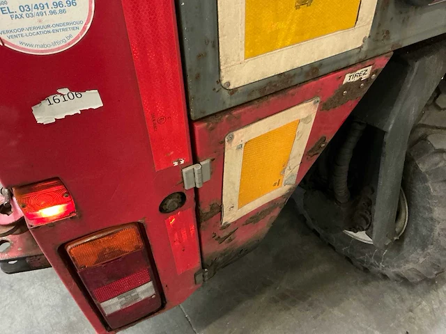 Meneemheftruck moffett - afbeelding 15 van  35