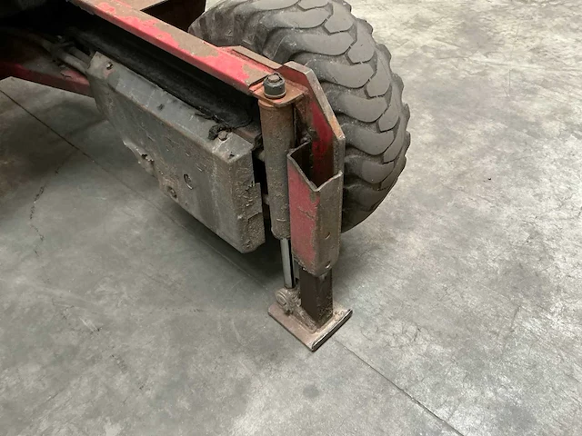 Meneemheftruck moffett - afbeelding 21 van  35