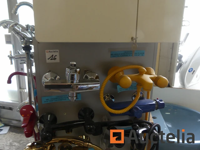 Mengkranen voor douche en wastafel - afbeelding 10 van  12