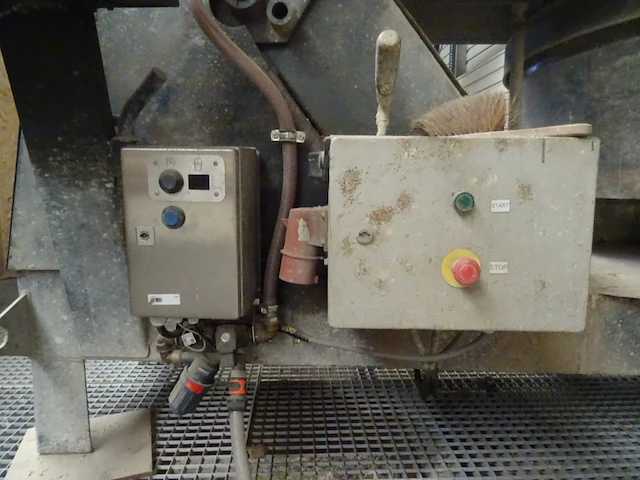 Mengmachine met platform - afbeelding 9 van  11