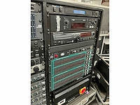 Mengtafel soundcraft mh3 + effect rack + diversen - afbeelding 21 van  30