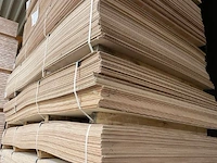 Meranti plywoodplaten - afbeelding 3 van  3