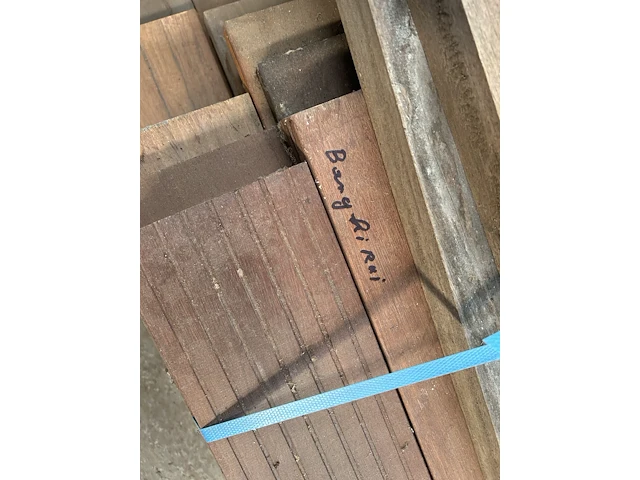 Merbau - bankirai balken en planken - diverse lengtes (174-47) - afbeelding 3 van  4