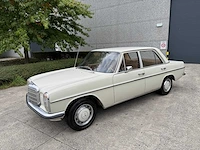 Mercedes - 1971 - 200 - personenauto - afbeelding 11 van  32