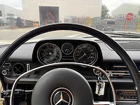 Mercedes - 1971 - 200 - personenauto - afbeelding 24 van  32