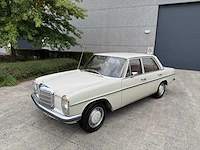 Mercedes - 1971 - 200 - personenauto - afbeelding 23 van  32