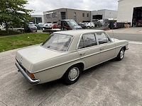 Mercedes - 1971 - 200 - personenauto - afbeelding 29 van  32