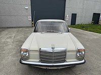 Mercedes - 1971 - 200 - personenauto - afbeelding 31 van  32