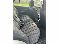 Mercedes - 1993 - 190 - personenauto - afbeelding 2 van  16
