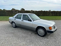 Mercedes - 1993 - 190 - personenauto - afbeelding 10 van  16
