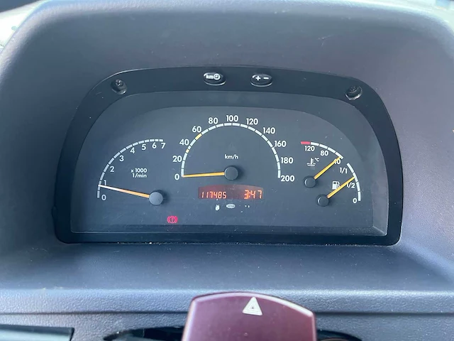 Mercedes - 2003 - vito - 108 cdi - personenauto - afbeelding 28 van  40