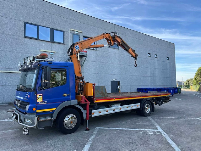 Mercedes - 2005 - 1223 - vrachtwagen - afbeelding 12 van  41