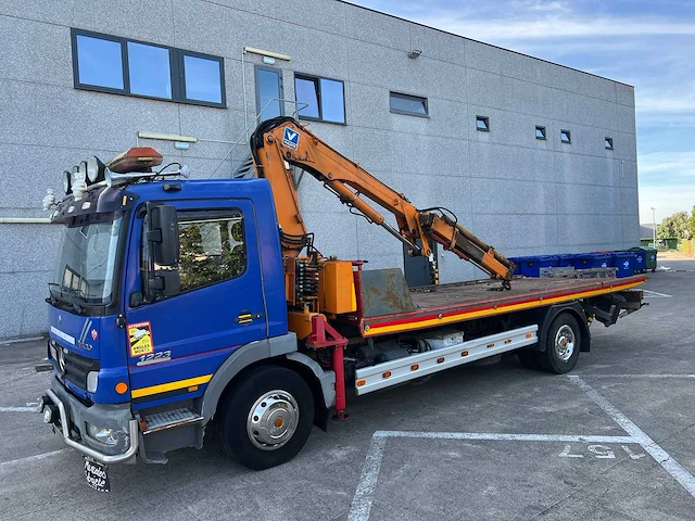 Mercedes - 2005 - 1223 - vrachtwagen - afbeelding 24 van  41