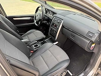 Mercedes - 2005 - b200 - personenauto - afbeelding 7 van  23