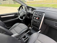 Mercedes - 2005 - b200 - personenauto - afbeelding 11 van  23