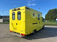 Mercedes - 2005 - sprinter - ambulance - personenauto - afbeelding 5 van  43
