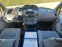 Mercedes - 2005 - sprinter - ambulance - personenauto - afbeelding 19 van  43