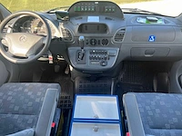 Mercedes - 2005 - sprinter - ambulance - personenauto - afbeelding 20 van  43