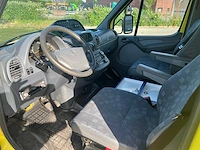 Mercedes - 2005 - sprinter - ambulance - personenauto - afbeelding 30 van  43