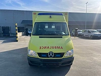 Mercedes - 2005 - sprinter - ambulance - personenauto - afbeelding 42 van  43