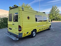 Mercedes - 2006 - 316 cdi - ambulance - personenauto - afbeelding 4 van  39