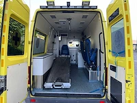 Mercedes - 2006 - 316 cdi - ambulance - personenauto - afbeelding 9 van  39