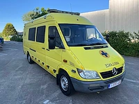 Mercedes - 2006 - 316 cdi - ambulance - personenauto - afbeelding 19 van  39
