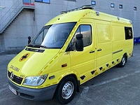 Mercedes - 2006 - 316 cdi - ambulance - personenauto - afbeelding 22 van  39
