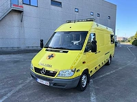 Mercedes - 2006 - 316 cdi - ambulance - personenauto - afbeelding 35 van  39