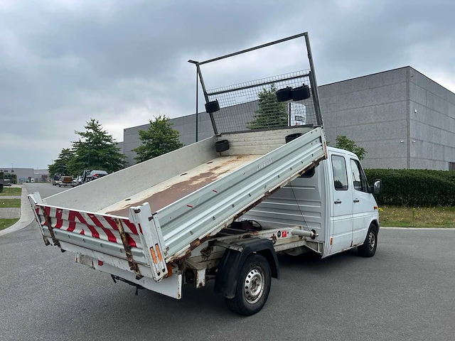 Mercedes - 2006 - sprinter 311 cdi - kipper - personenauto - afbeelding 8 van  46