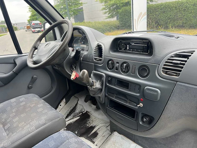 Mercedes - 2006 - sprinter 311 cdi - kipper - personenauto - afbeelding 28 van  46