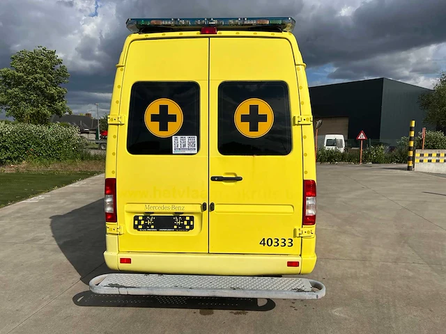 Mercedes - 2006 - sprinter 316 ambulance - personenauto - afbeelding 6 van  39